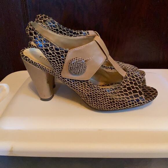 Pierre Dumas Heels Snakeskin Size 8.5 Retro Pinup Chic Black Cream Open Toe - Picture 5 of 5